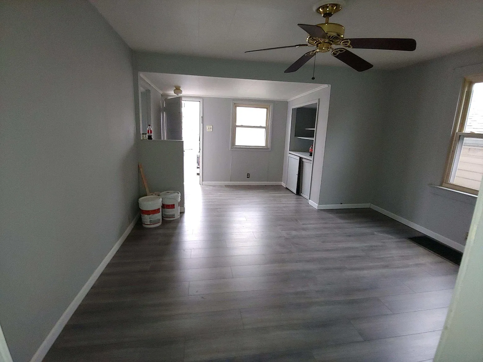 3 bed, 903 sqft, $1,050 — Photo 3