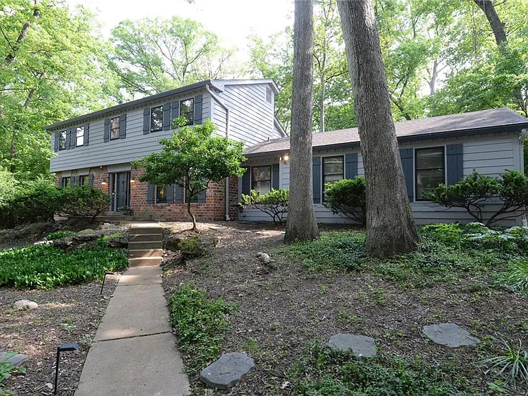 1839 Cabinwood Ct — Photo 1