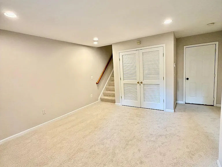 15519 Exmore Ct — Photo 25