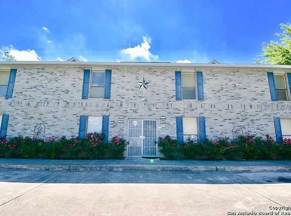 2nd image of 7574 Windsor Oaks