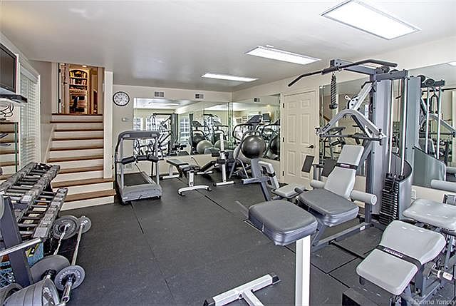 2nd image of 9003 W Cambridge Ct