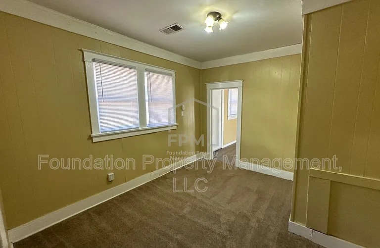 792 N Willett St — Photo 7