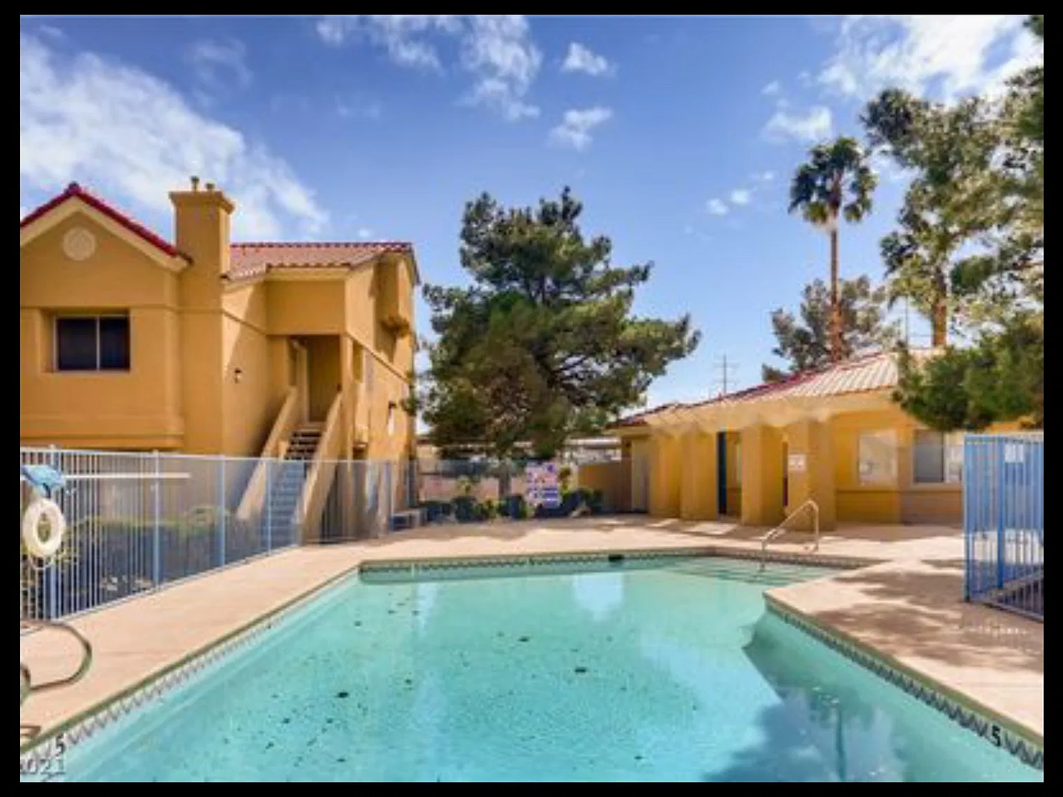Heavenly Hills Ct, Las Vegas — Photo 3