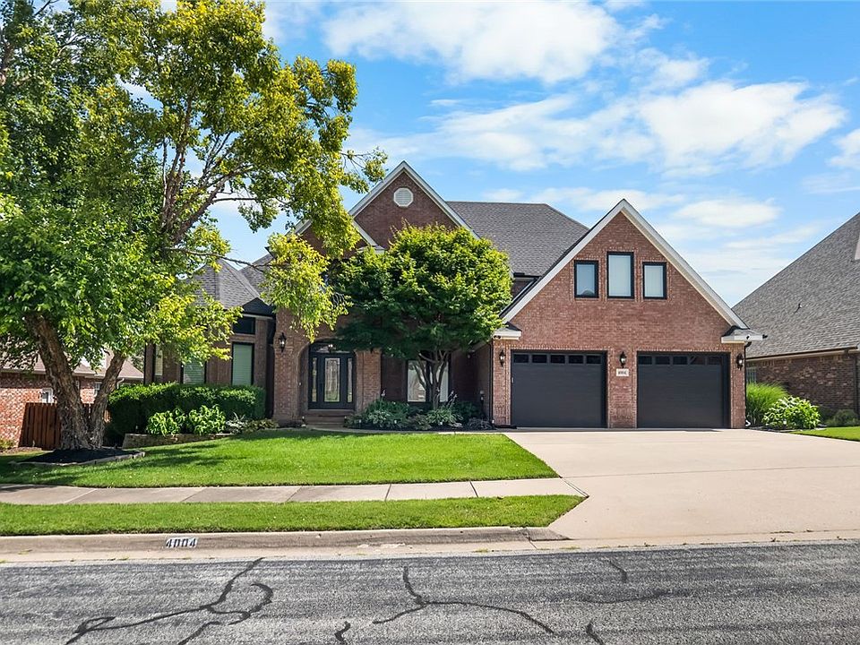 1st image of 4004 NE Cadbury Ave