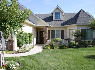 490 Lester Ave, Clovis, CA 93619