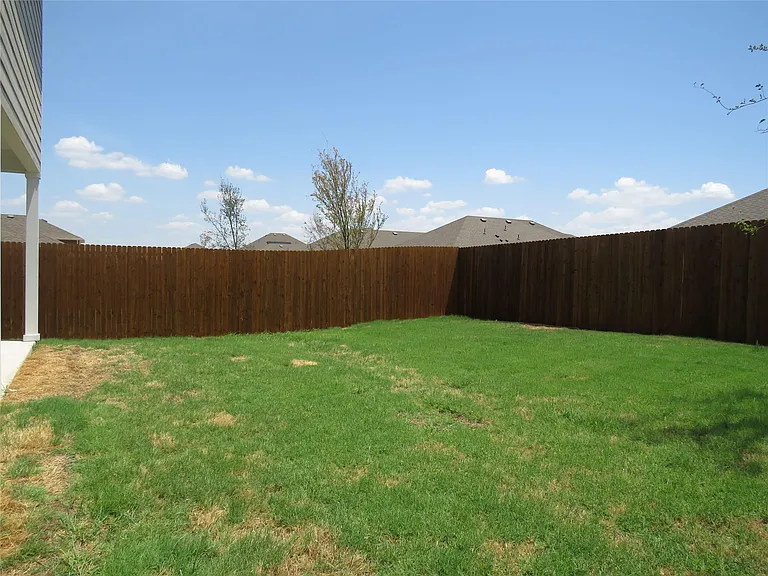 611 Delaware Ave — Photo 37