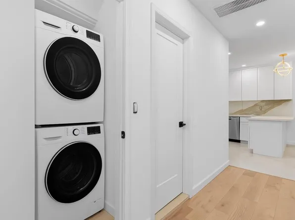 752 Lenox Road image 3 of 14