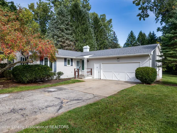 1225 Sandhill Dr, Dewitt, MI 48820