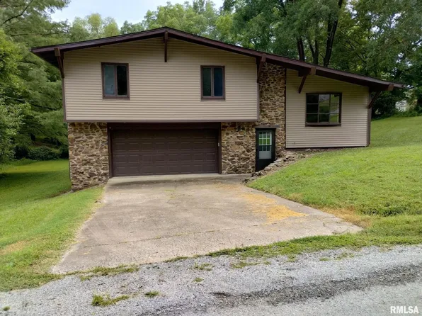 406 W Walnut St, Jonesboro, IL 62952