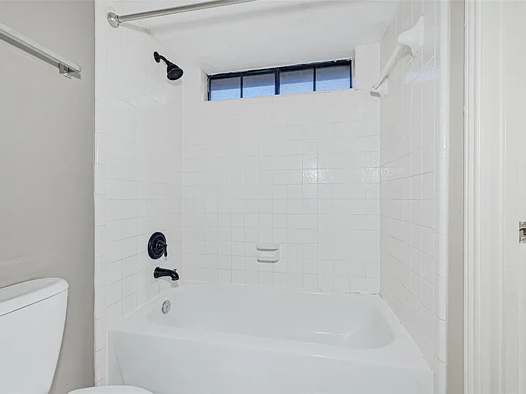 202 Cascade Pines Dr — Photo 26
