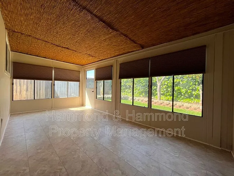 1693 Sequoia Ave — Photo 12