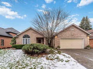 5985 Mountaingate Dr, Niagara Falls, ON L2J 4H9