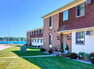 1900 River Rd APT G6, Marysville, MI 48040