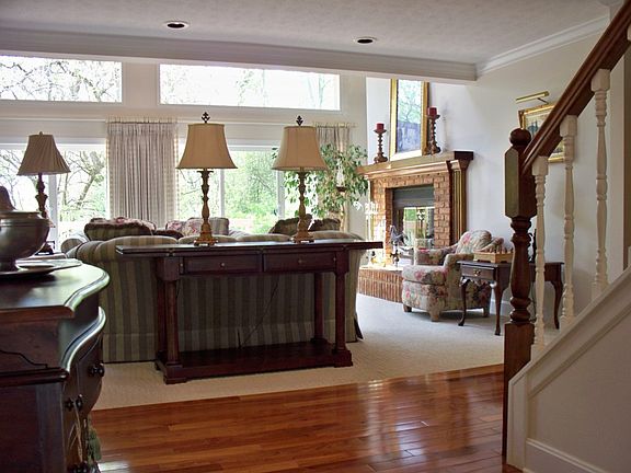 5th image of 7121 White Water Ct