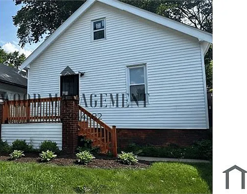 450 Algonquin St — Photo 1