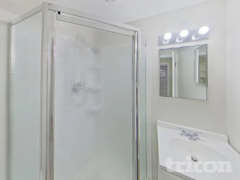 3015 Moonbeam Cir N — Photo 15