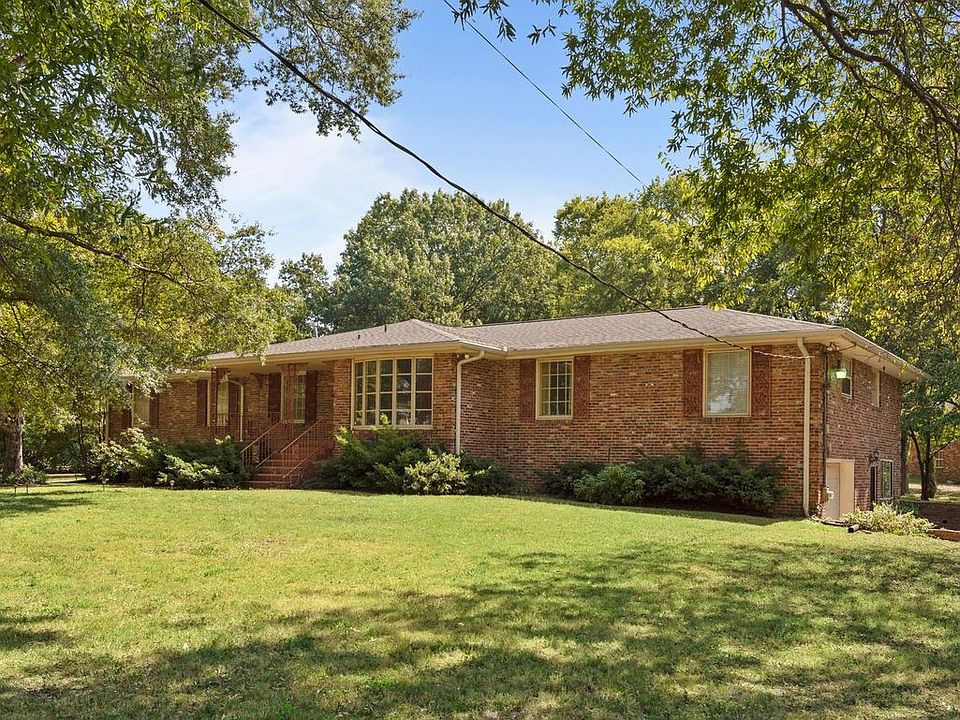 1st image of 3120 Windemere Cir