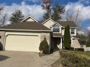 31594 Schwartz Rd, Westlake, OH 44145