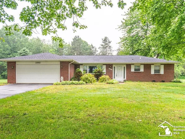 10993 Summerfield Rd, Temperance, MI 48182
