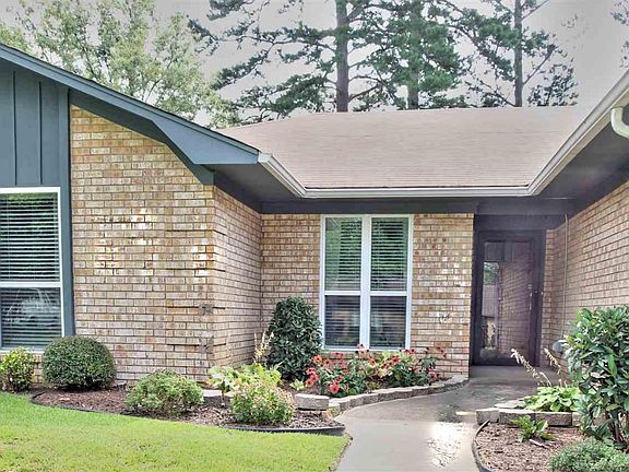 2nd image of 403 Forrestburg Dr