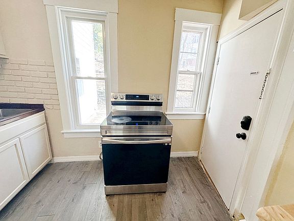 5th image of 22-24 Highland St #22