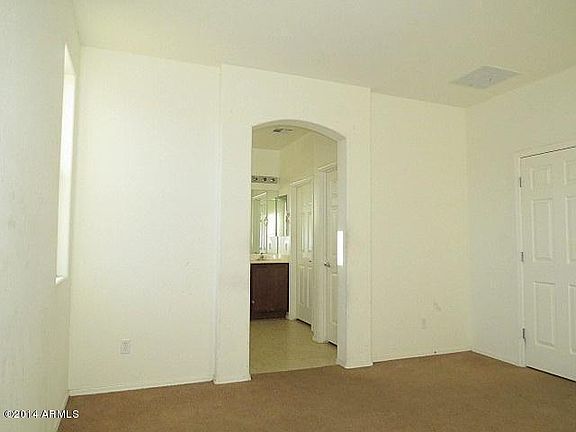 5th image of 2119 S 101st Ln