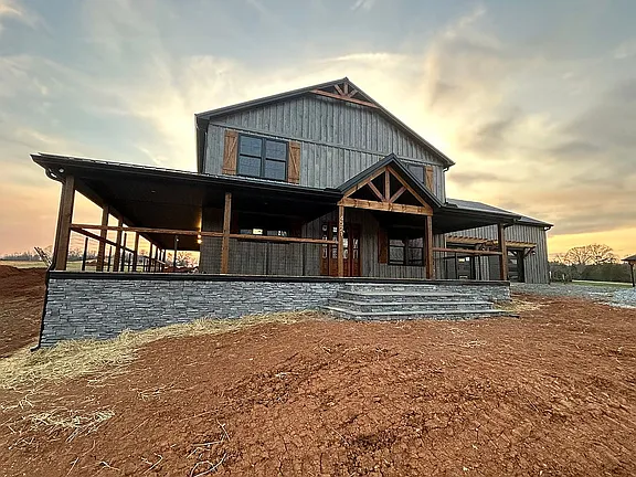 4521 Big Springs Rd — exterior photo