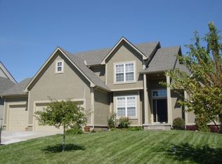 2230 Austin Ln, Greenwood, MO 64034