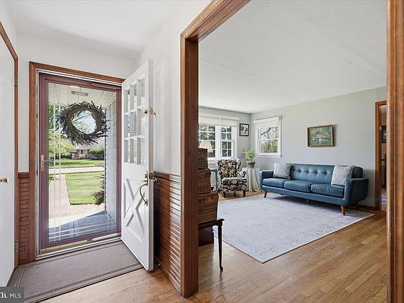 4th image of 14 Mansfield Rd