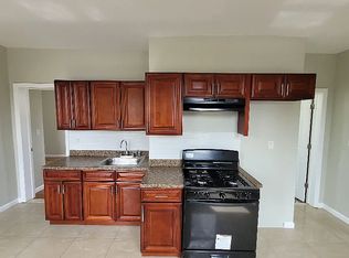 893 Hunterdon St #5D, Newark, NJ 07112