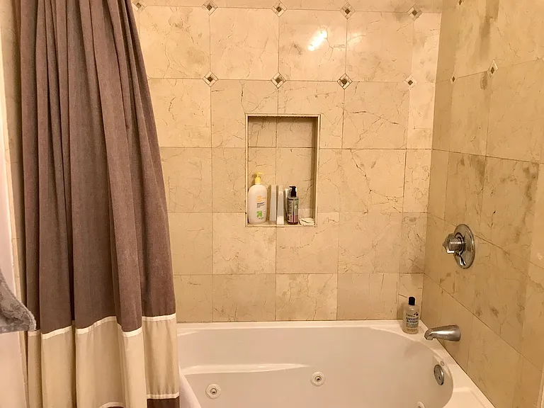 360-362 Dorchester St #3 — Photo 29