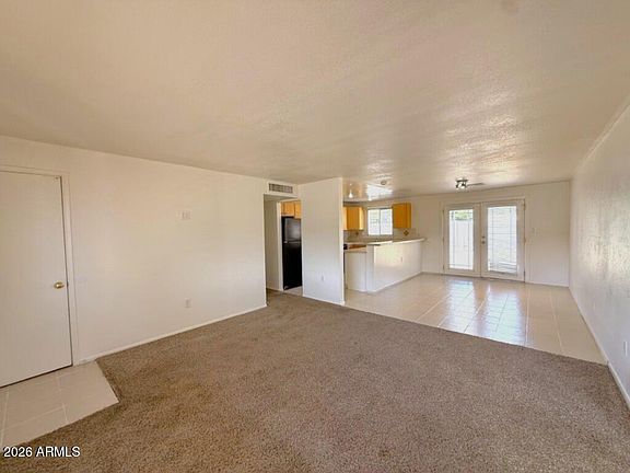 2nd image of 3826 E EUGIE Avenue