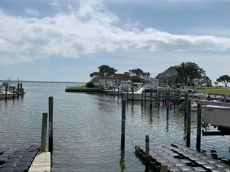 2nd image of 104 Marina At Gull Harbor #14