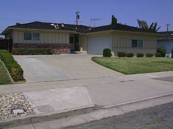 1st image of 7123 Phyllis Ave