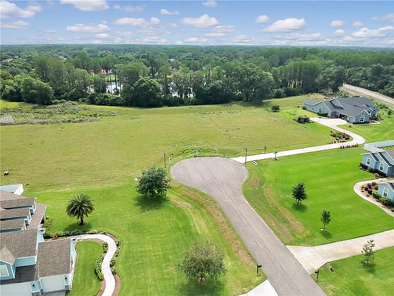 3rd image of 7701 Kenia Meadows Ln