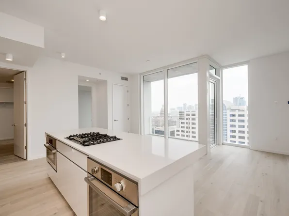 313 W 17th St #1806, Austin, TX 78701