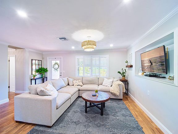 4th image of 359 Church Road