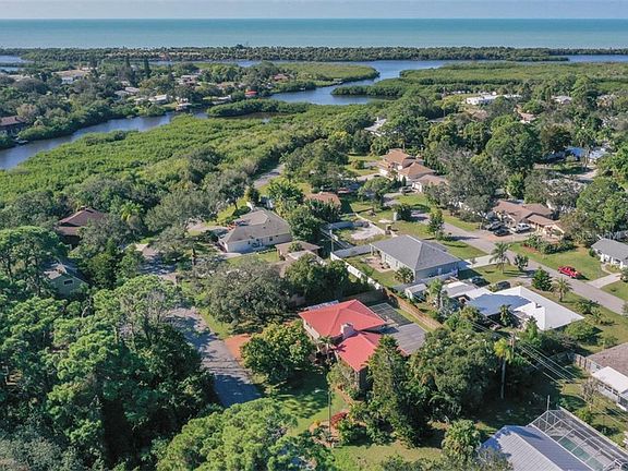 3rd image of 1330 Yacht Club Dr