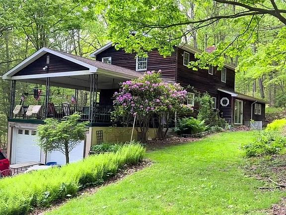 2nd image of 226 Echo Valley Rd