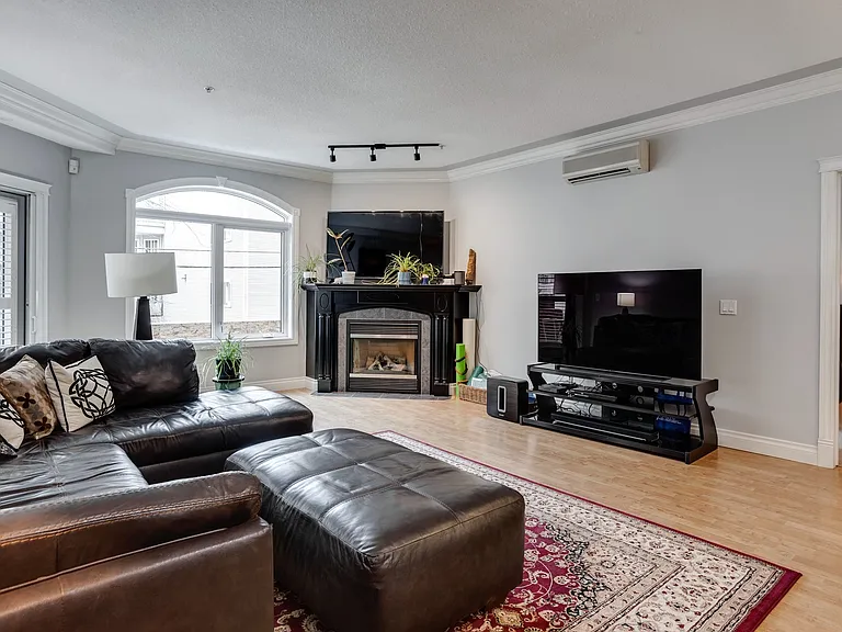 10178 117th St NW #205 — Photo 33