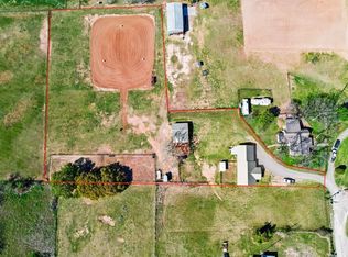 207 N Sand St, Comanche, TX 76442