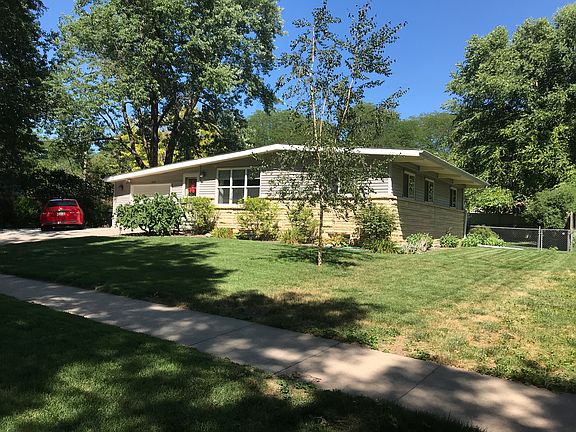 2nd image of 530 Northborough Ln