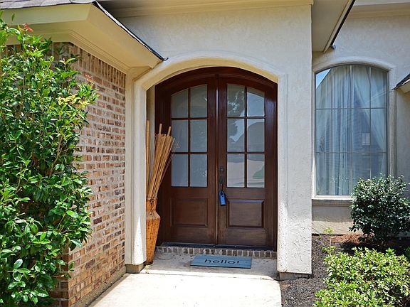 3rd image of 9015 Hayden Dr