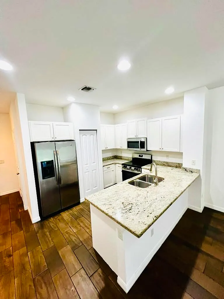 3 bed, 2.5 bath, 1578 sqft, $2,775 — Photo 1