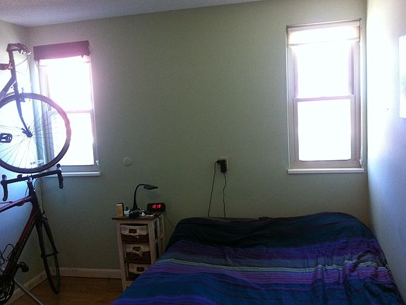 Two same sized bedrooms
