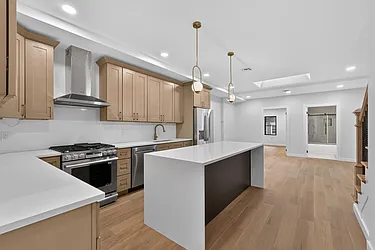 188 Webster Avenue, #2