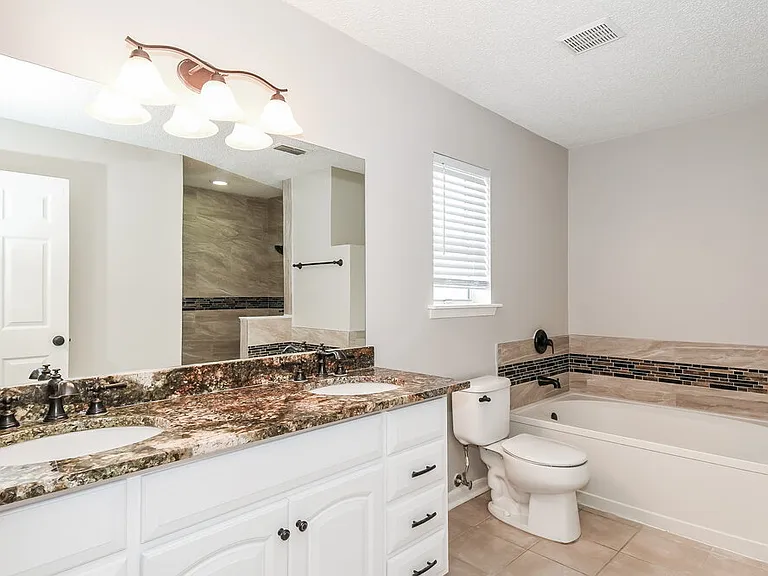 8785 Chambore Dr — Photo 11