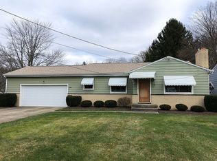 1136 Runge Ave, Struthers, OH 44471