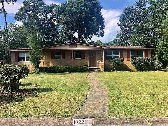 2nd image of 1822 Peyton Dr