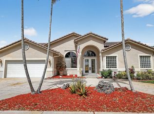 10265 SW 12th St, Pembroke Pines, FL 33025